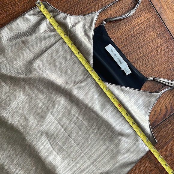 Bishop + young Anthropologie metallic black V-neck cropped tank top cami small - Picture 6 of 7